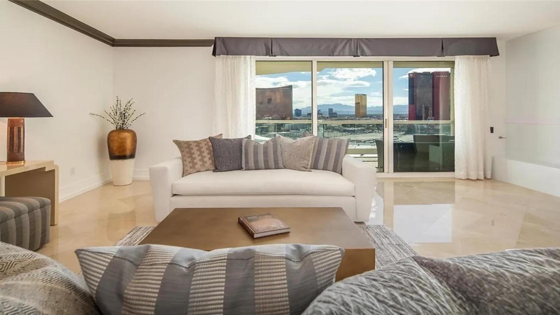 Stunning Four Bedroom Fully Professionally Remodeled Apartment Las Vegas Exterior photo