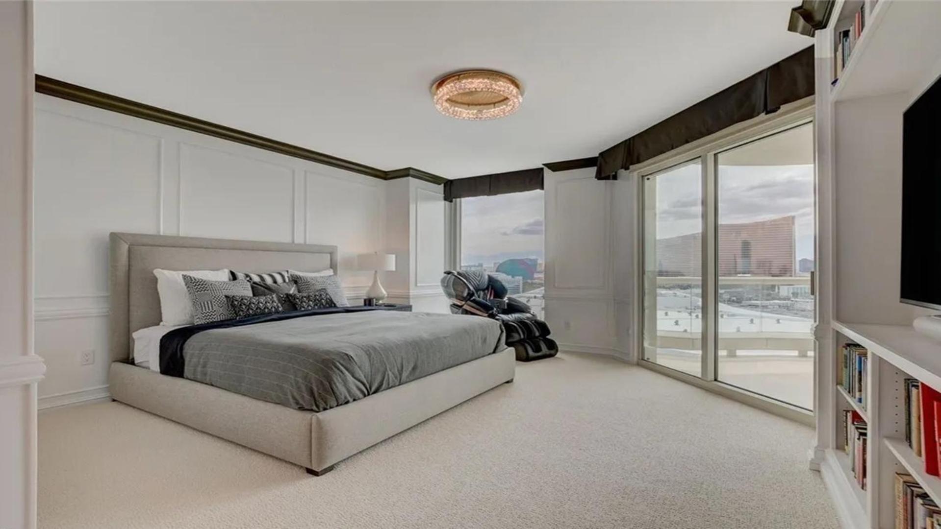 Stunning Four Bedroom Fully Professionally Remodeled Apartment Las Vegas Exterior photo