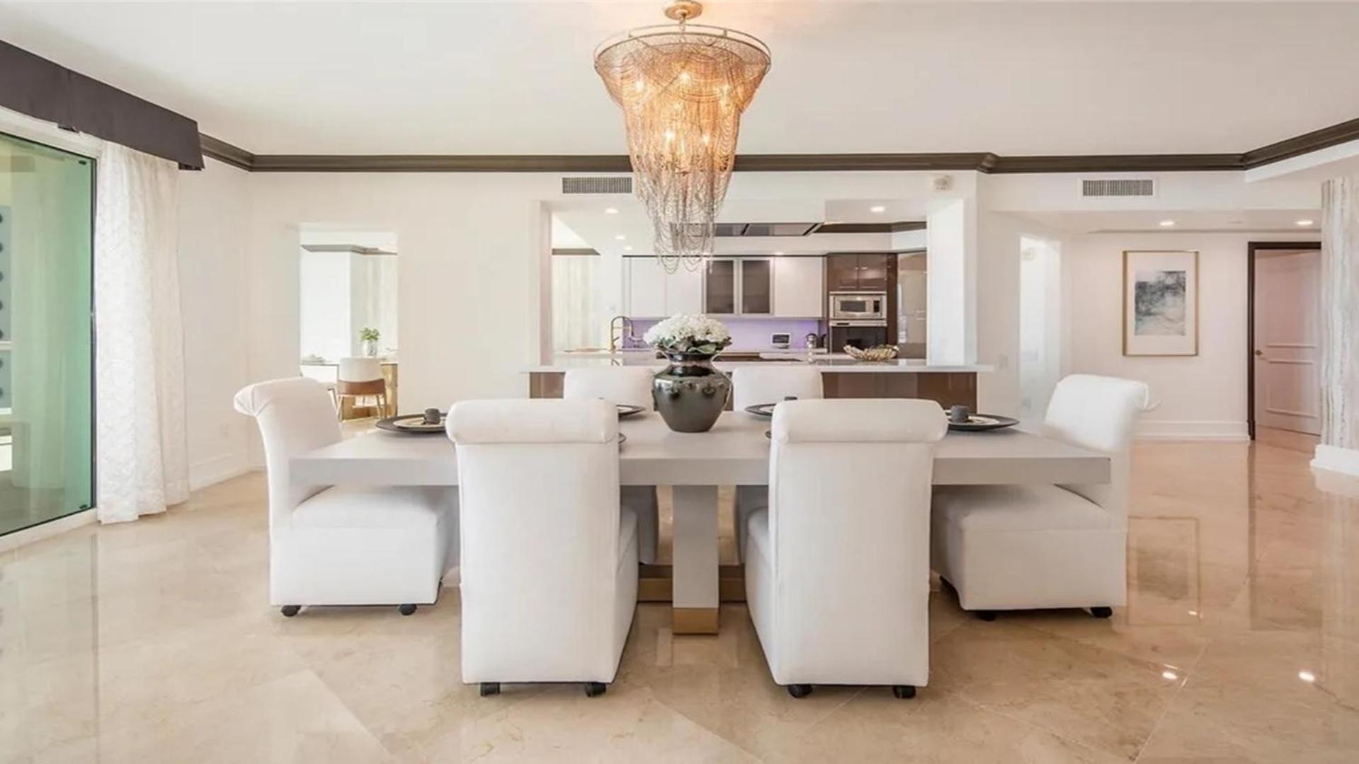 Stunning Four Bedroom Fully Professionally Remodeled Apartment Las Vegas Exterior photo